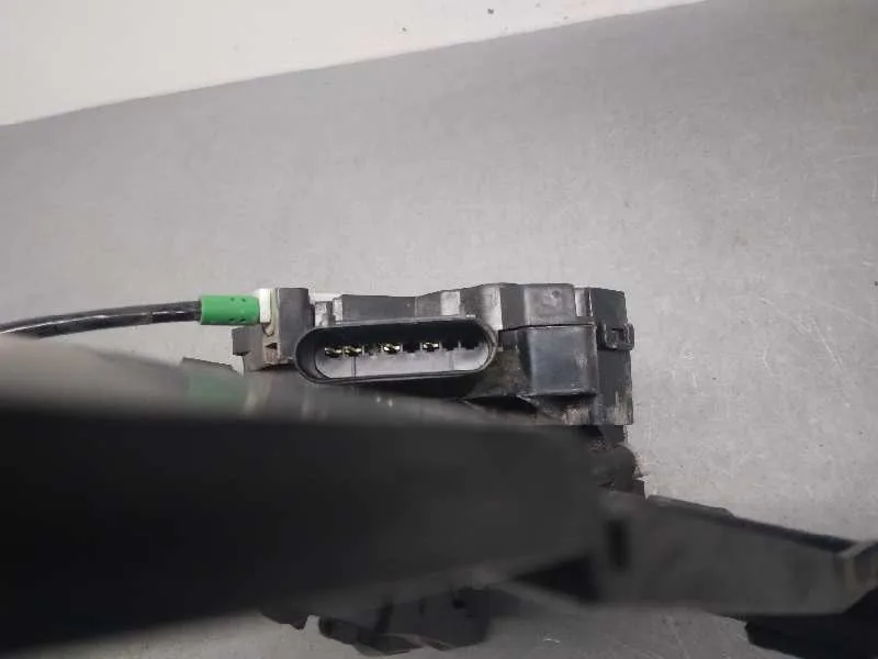 Cerradura Puerta Trasera Derecha para Ford Fiesta (Cb1)
