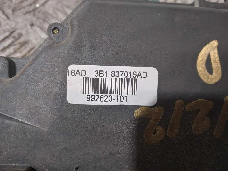 Cerradura Puerta Delantera Derecha para Volkswagen Bora Berlina (1J2)