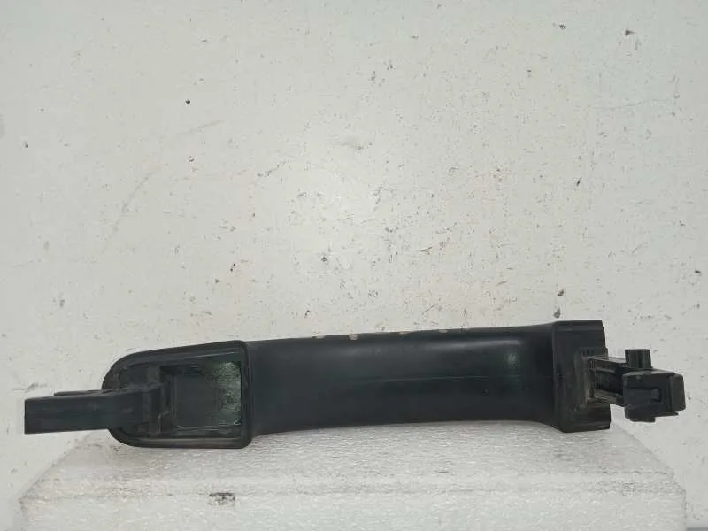 Maneta Exterior Delantera Izquierda para Ford Focus Berlina (Cap)