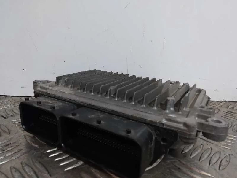 Centralita Motor Uce para Mercedes-Benz Clase A (W169)