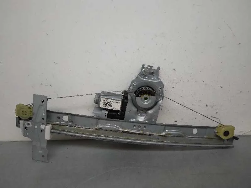 Elevalunas Delantero Izquierdo para Peugeot 207