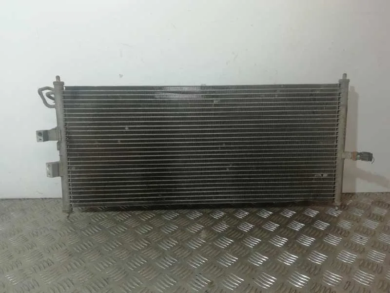 Condensador / Radiador Aire Acondicionado para Nissan Almera (N16/E)