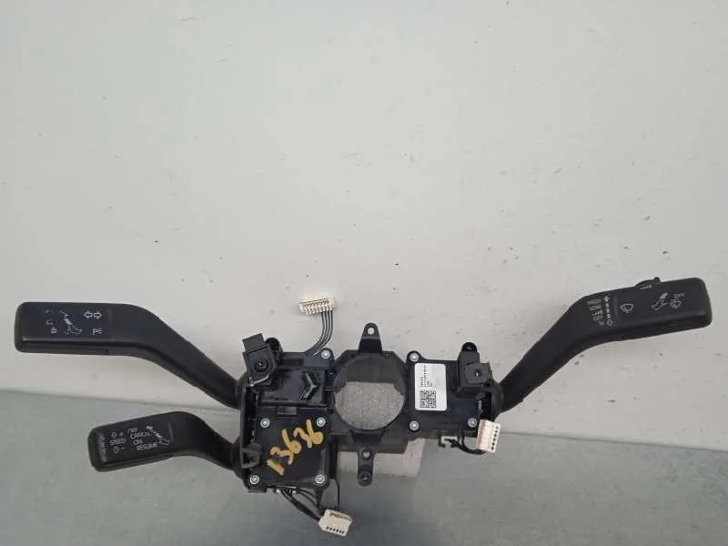 Mando Multifuncion para Volkswagen Passat Lim. (362)