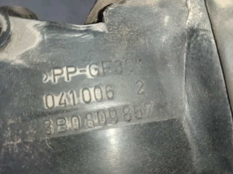 Tapa Exterior Combustible para Volkswagen Passat Berlina (3B2)