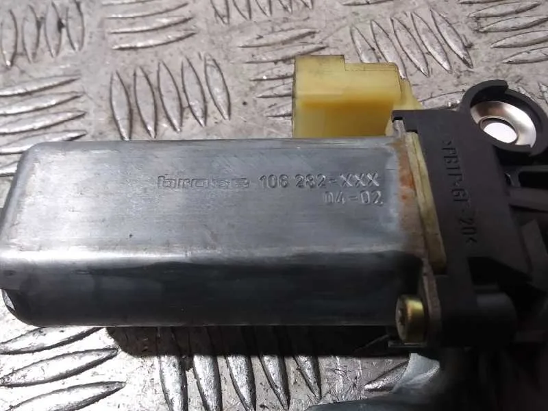 Elevalunas Delantero Izquierdo para Toyota Yaris (Ncp1/Nlp1/Scp1)