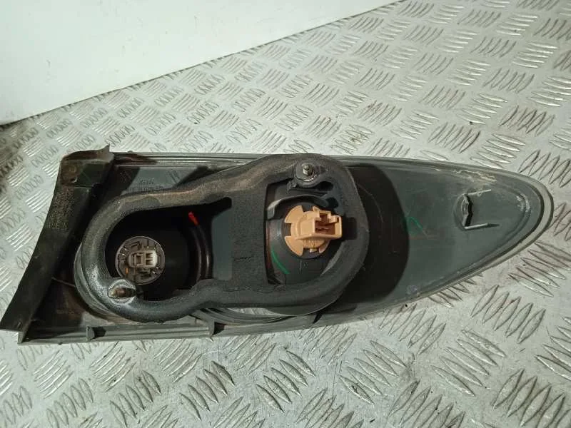Piloto Trasero Izquierdo para Mazda 6 Berlina (Gg)