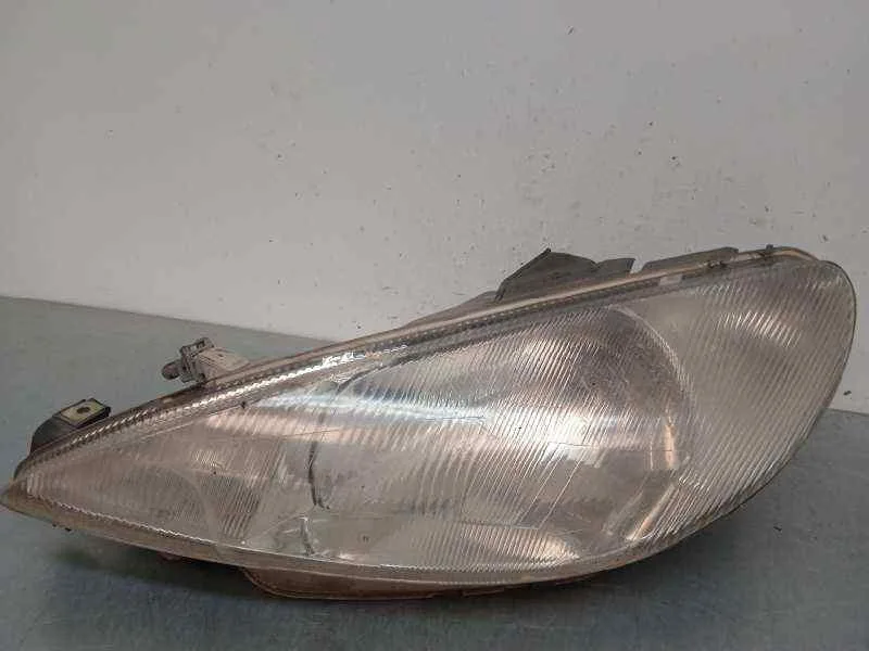 Faro Izquierdo para Peugeot 206 Berlina