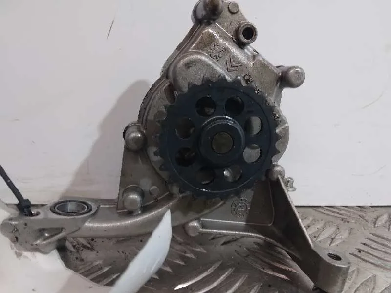 Bomba Aceite para Peugeot 208