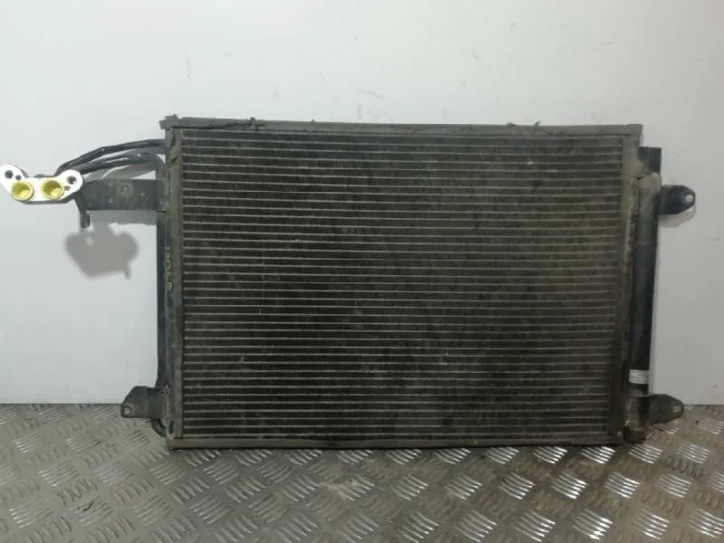 Condensador / Radiador Aire Acondicionado para Seat Leon (1P1)