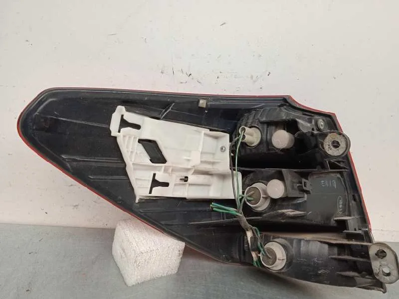 Piloto Trasero Derecho para Subaru Legacy Kombi/Outback B14