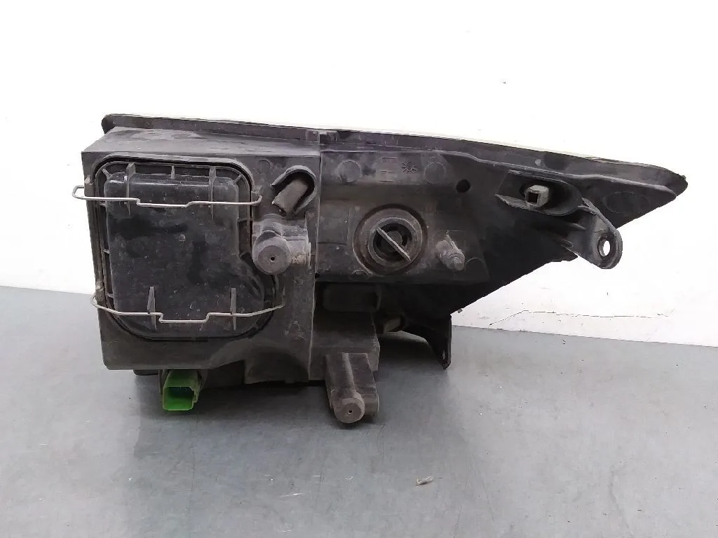 Faro Derecho para Ford Transit Combi '06