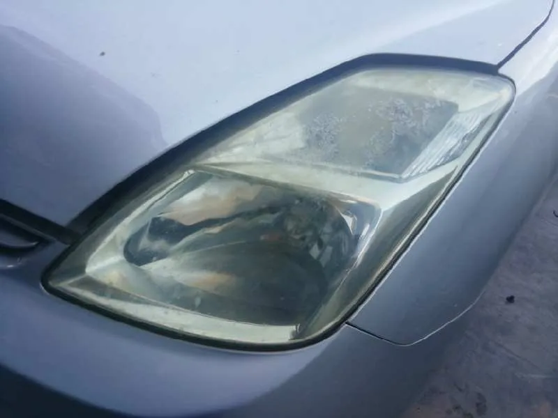 Faro Izquierdo para Toyota Prius (Nhw20)