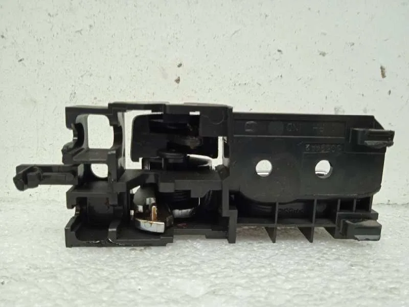 Maneta Interior Trasera Derecha para Toyota Corolla (E12)