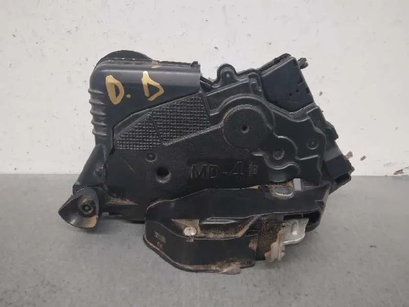Cerradura Puerta Delantera Derecha para Toyota Prius (Nhw20)