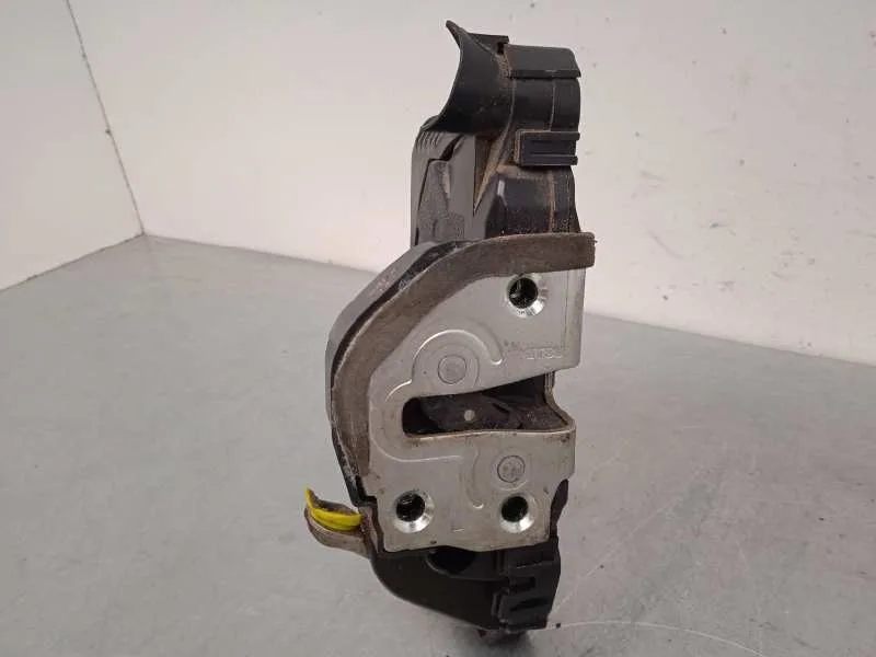 Cerradura Puerta Delantera Izquierda para Toyota Prius (Nhw20)