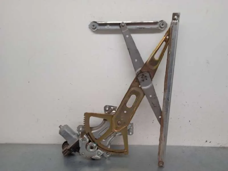 Elevalunas Trasero Izquierdo para Toyota Prius (Nhw20)