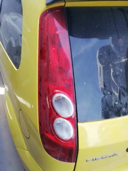 Piloto Trasero Izquierdo para Ford Fiesta (Cbk)