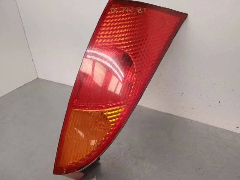 Piloto Trasero Derecho para Ford Focus Berlina (Cak)