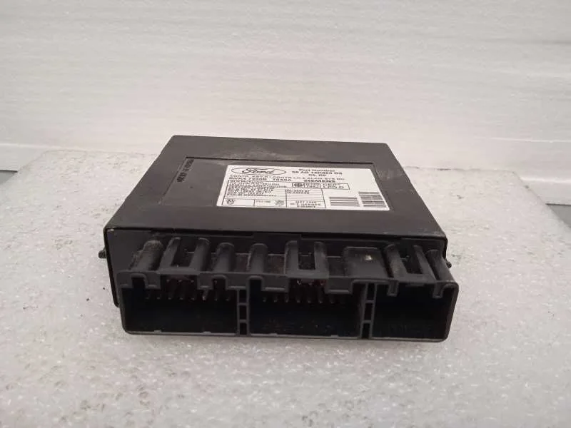 Modulo Confort para Ford Focus Berlina (Cak)