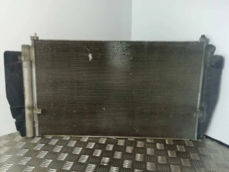 Condensador / Radiador Aire Acondicionado para Kia Carnival