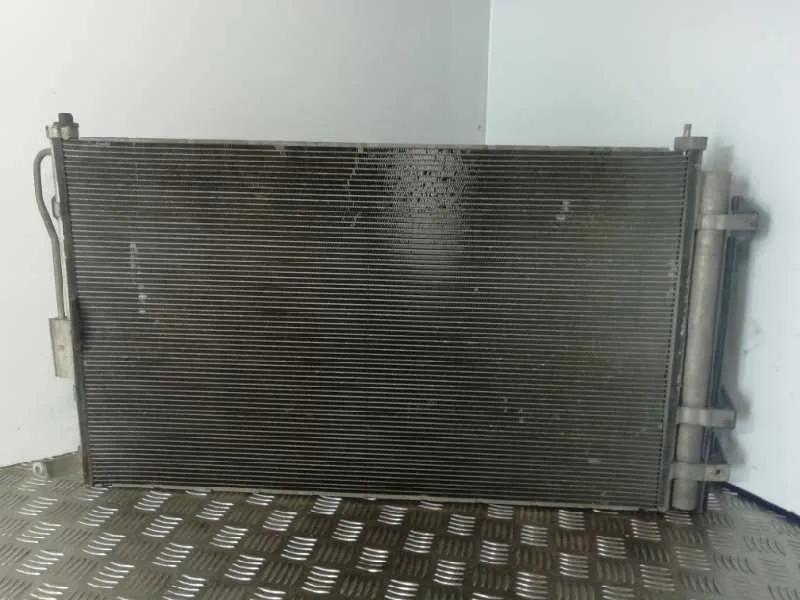Condensador / Radiador Aire Acondicionado para Kia Carnival