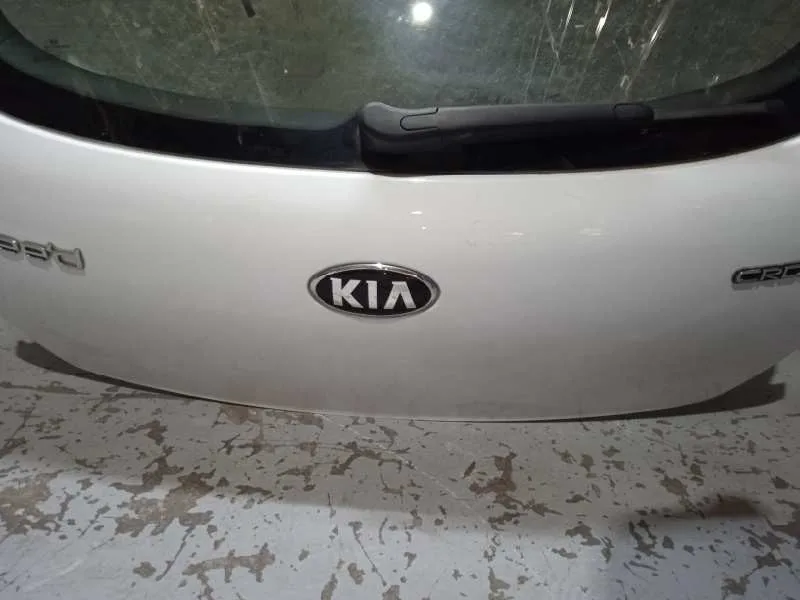 Porton Trasero para Kia Pro_Cee'd ( )