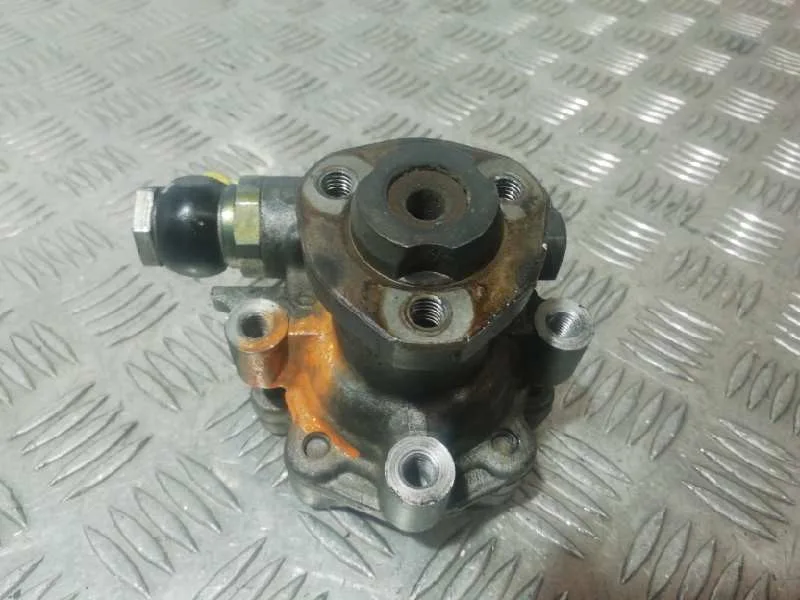 Bomba Direccion para Volkswagen Bora Berlina (1J2)
