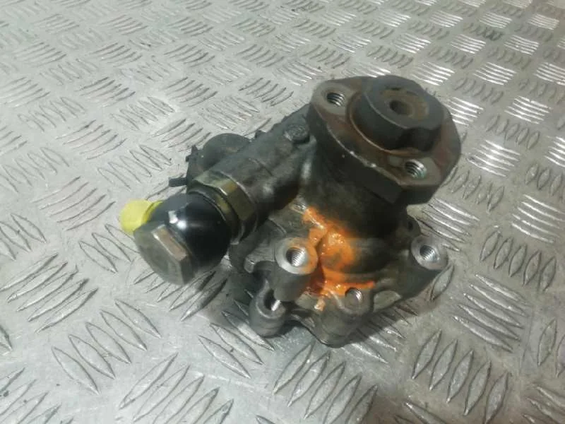 Bomba Direccion para Volkswagen Bora Berlina (1J2)