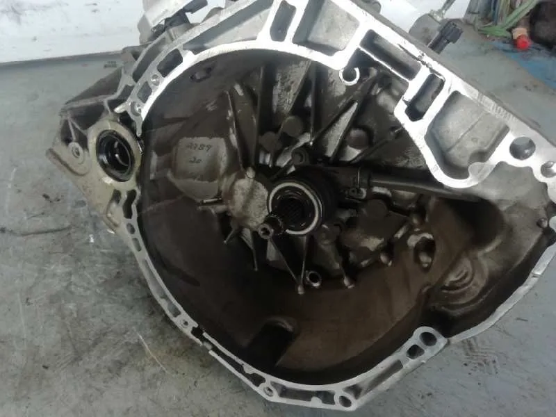 Caja Cambios para Nissan Juke (F15)