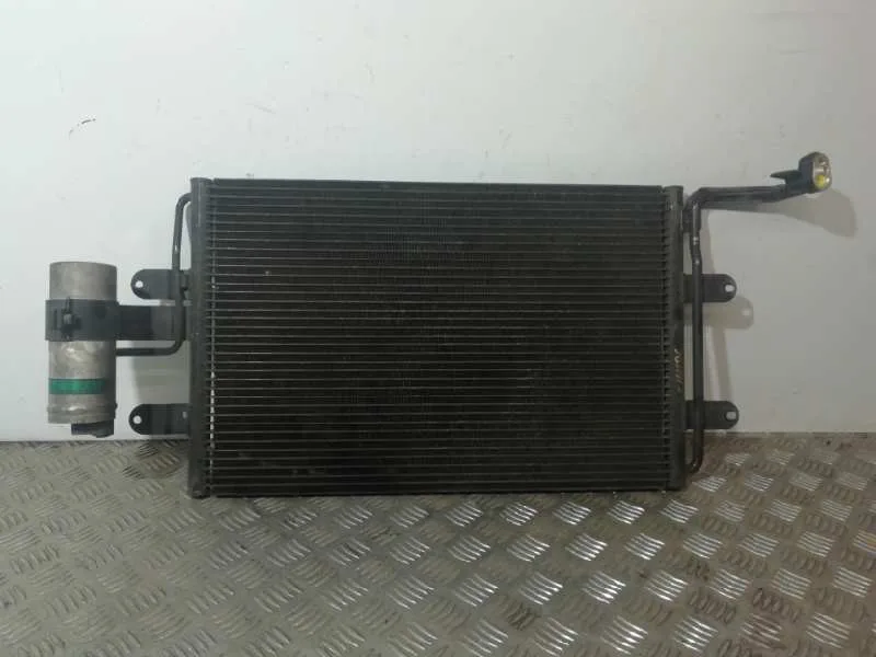Condensador / Radiador Aire Acondicionado para Audi A3 (8L)