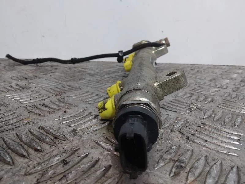 Rampa Inyectora para Opel Corsa C