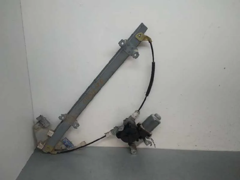 Elevalunas Delantero Izquierdo para Nissan Almera (N16/E)