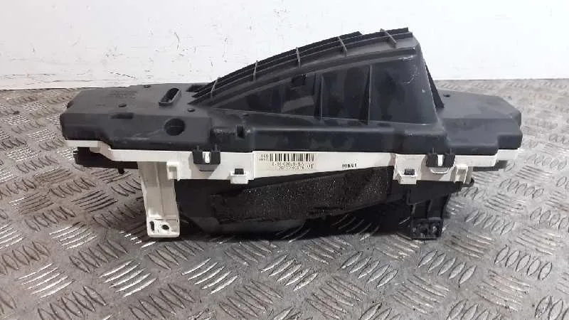 Cuadro Instrumentos para Toyota Yaris