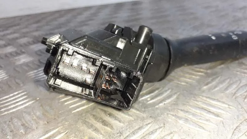 Mando Limpia para Toyota Yaris