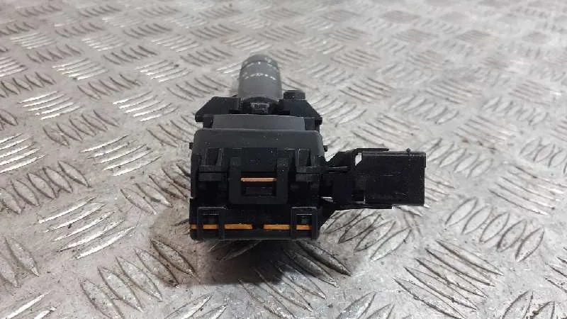 Mando Limpia para Toyota Yaris