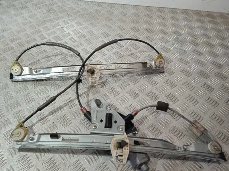 Elevalunas Delantero Izquierdo para Peugeot 206+