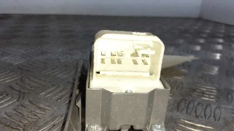 Mando Elevalunas Delantero Izquierdo para Toyota Yaris
