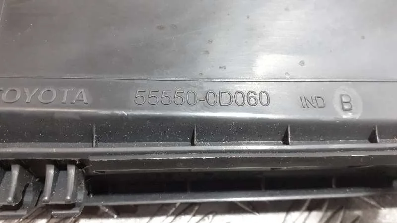 Guantera para Toyota Yaris