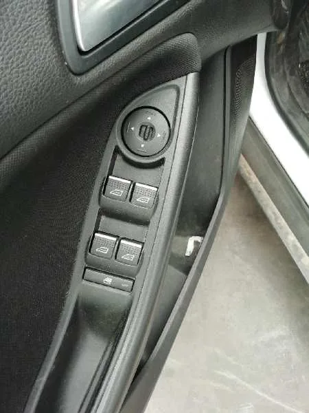 Mando Elevalunas Delantero Izquierdo para Ford Focus Lim.