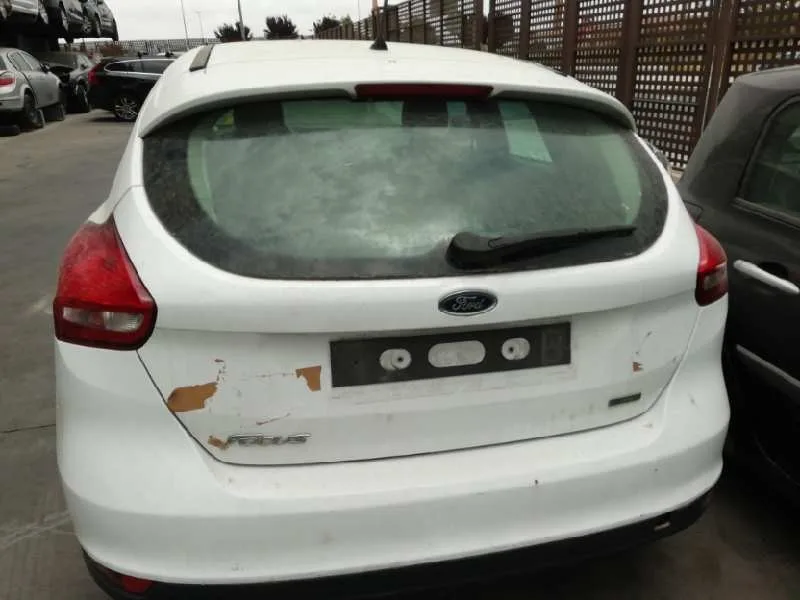 Porton Trasero para Ford Focus Lim.