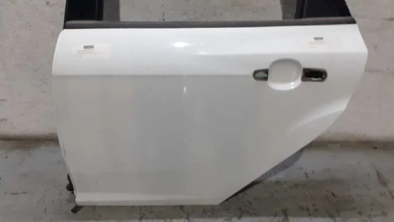 Puerta Trasera Izquierda para Ford Focus Lim.