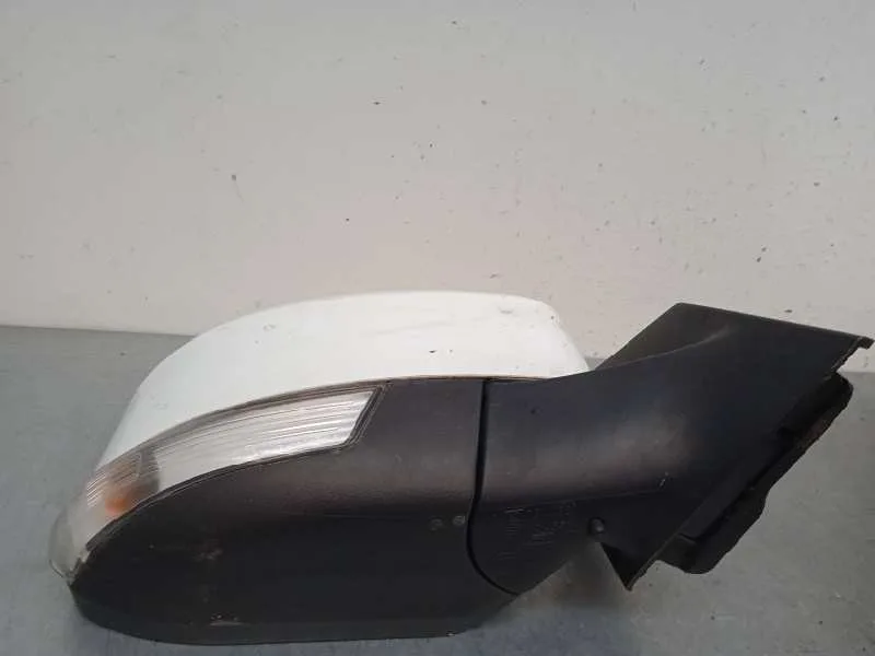 Retrovisor Derecho para Ford Focus Lim.