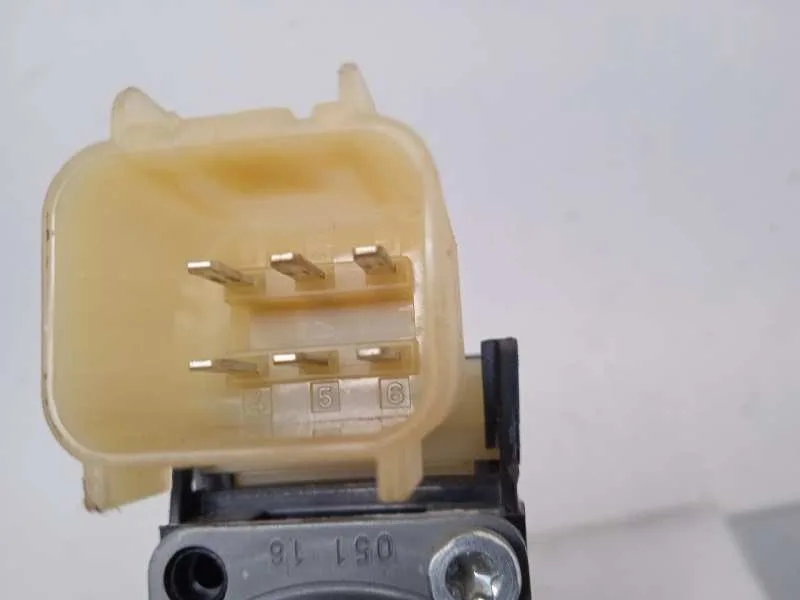 Motor Elevalunas Delantero Derecho para Ford Fiesta (Ccn)