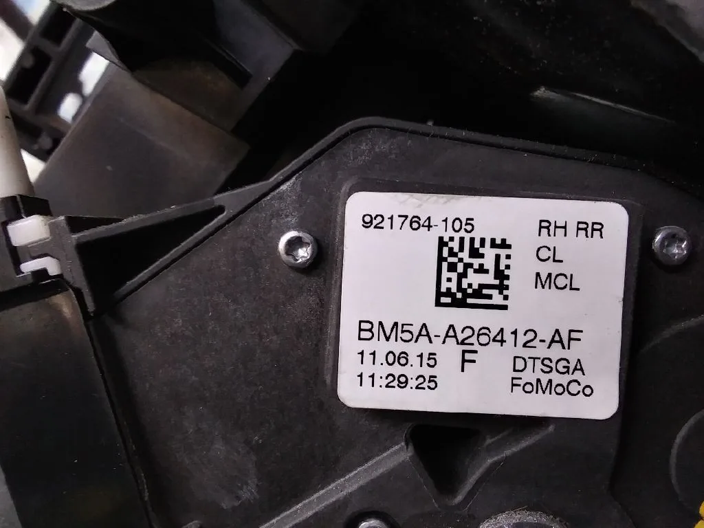 Cerradura Puerta Trasera Derecha para Ford Focus Lim.