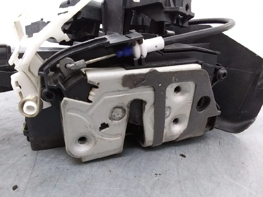 Cerradura Puerta Trasera Izquierda para Ford Focus Lim.