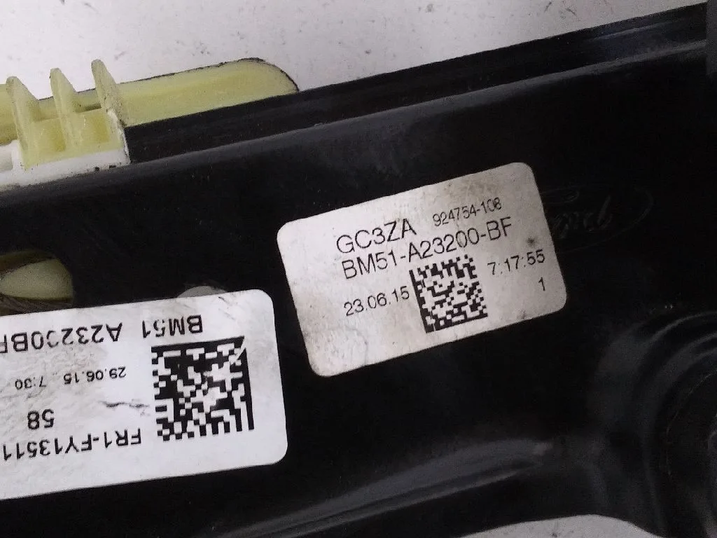 Elevalunas Delantero Derecho para Ford Focus Lim.