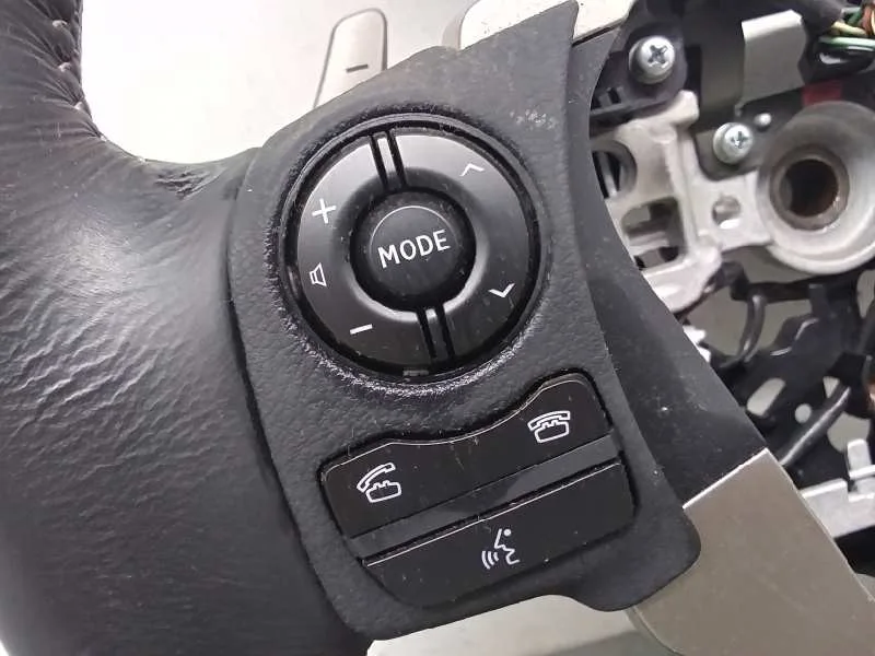 Volante para Lexus Is