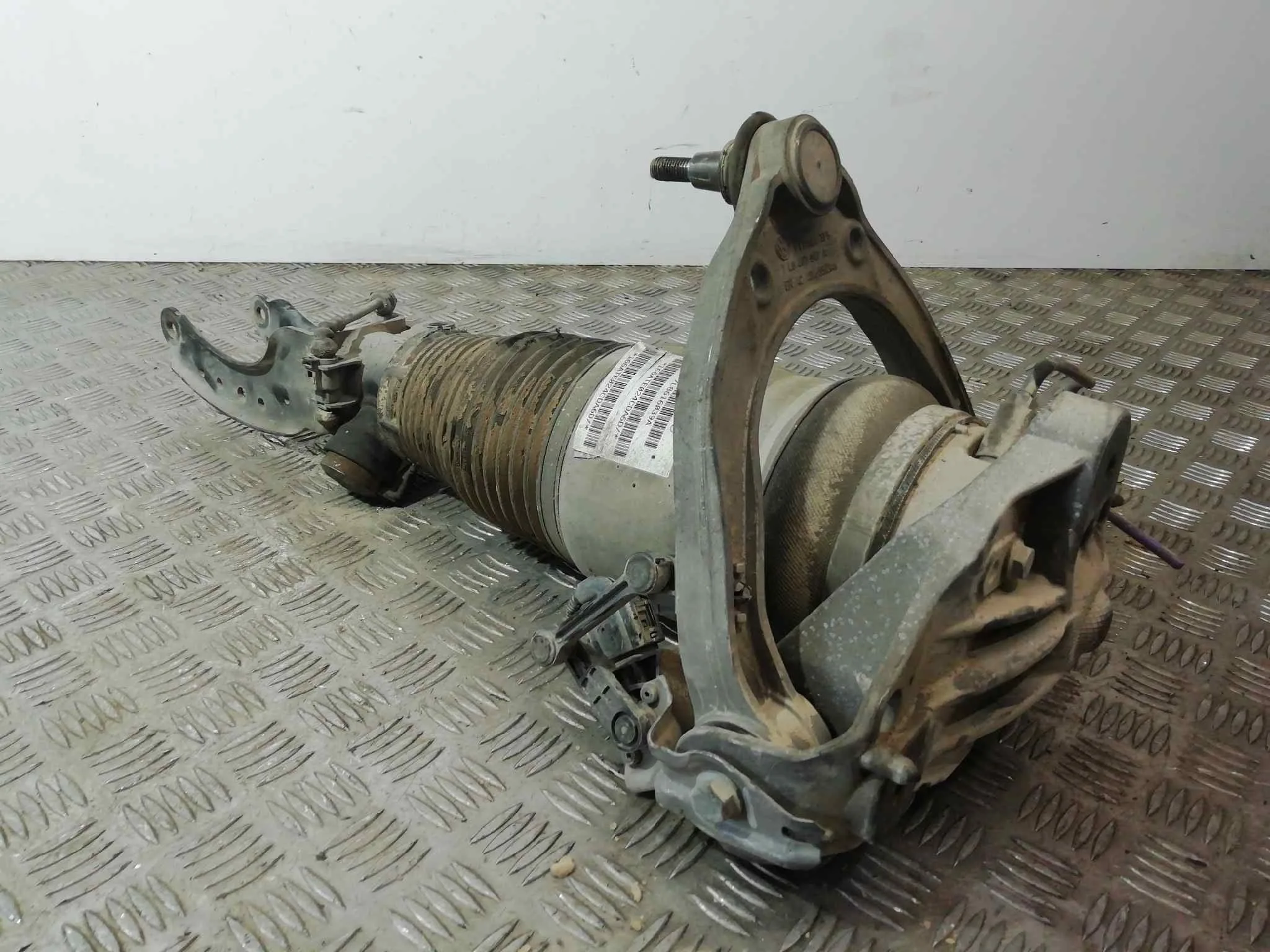 Amortiguador Delantero Izquierdo para Audi Q7 (4L)