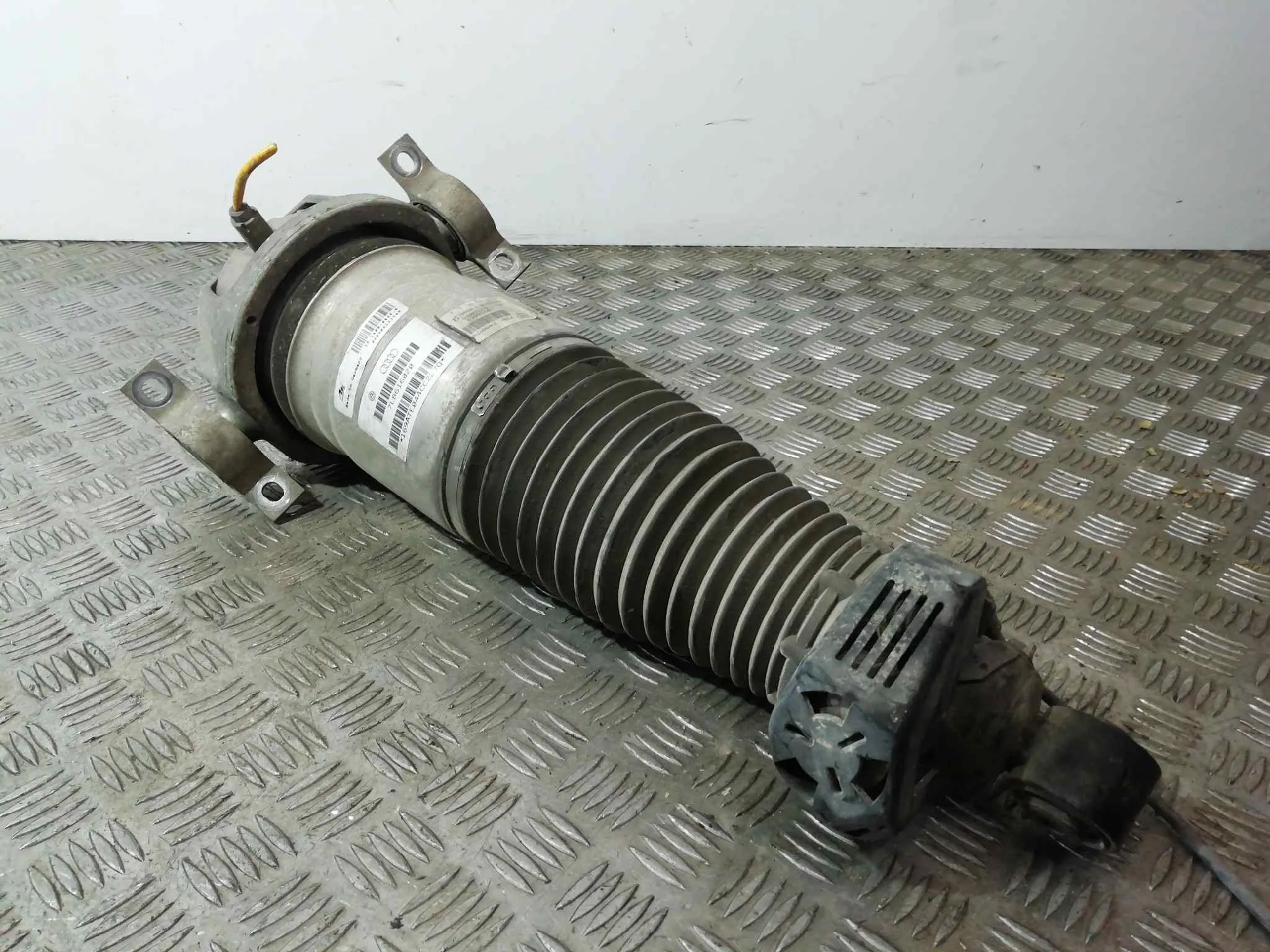 Amortiguador Trasero Derecho para Audi Q7 (4L)