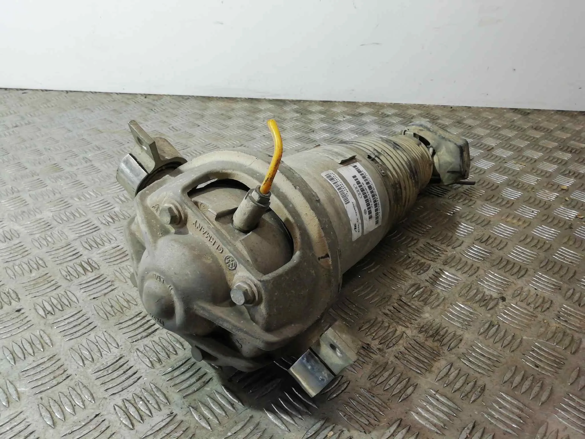 Amortiguador Trasero Derecho para Audi Q7 (4L)